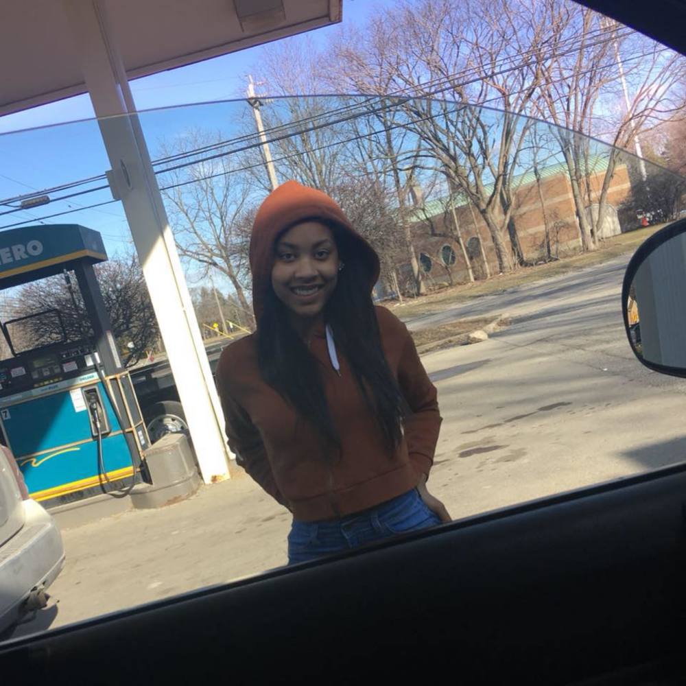 Meet your Posher, Ivory